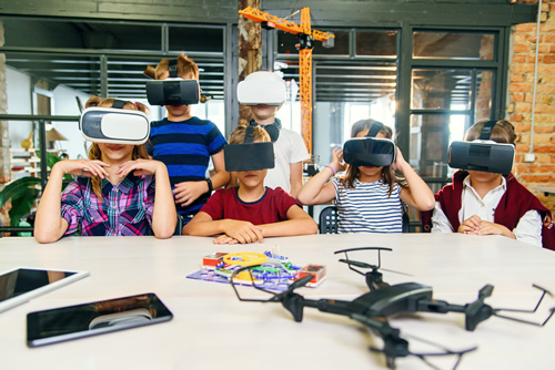 Here are 10 reasons to use AR and VR in the classroom