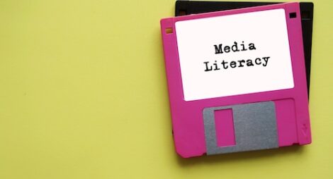 Enhancing media literacy skills in the age of AI